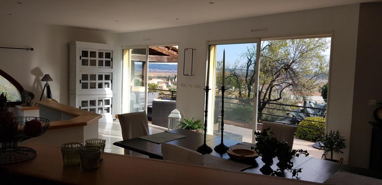 Beautiful Villa With A Stunning View Roujan Exterior photo
