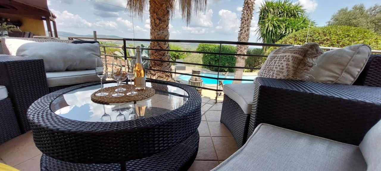 Beautiful Villa With A Stunning View Roujan Exterior photo
